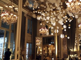 Livingly creates winter in Paris