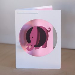 Elefant i kort, pink ass.  