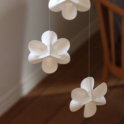 Flower Mobile, white