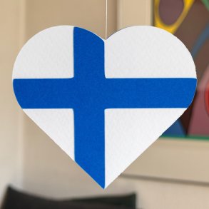 Heart Flag Card, Finland